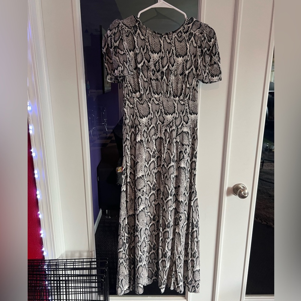 Open Back Short Sleeved Dress - BNWT